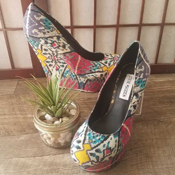 Steve Madden COLORFUL HEELS SIZE 5.5 - Picture 2 of 8